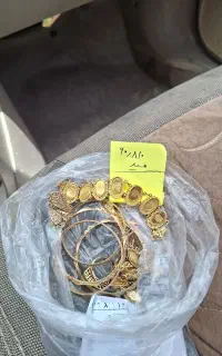 طلا فروشی ۲۰۰ بالا تابلو ۱۲۸ گرم کلن