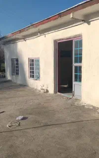 رنگ کاری ساختمان .لکه گیری گچ