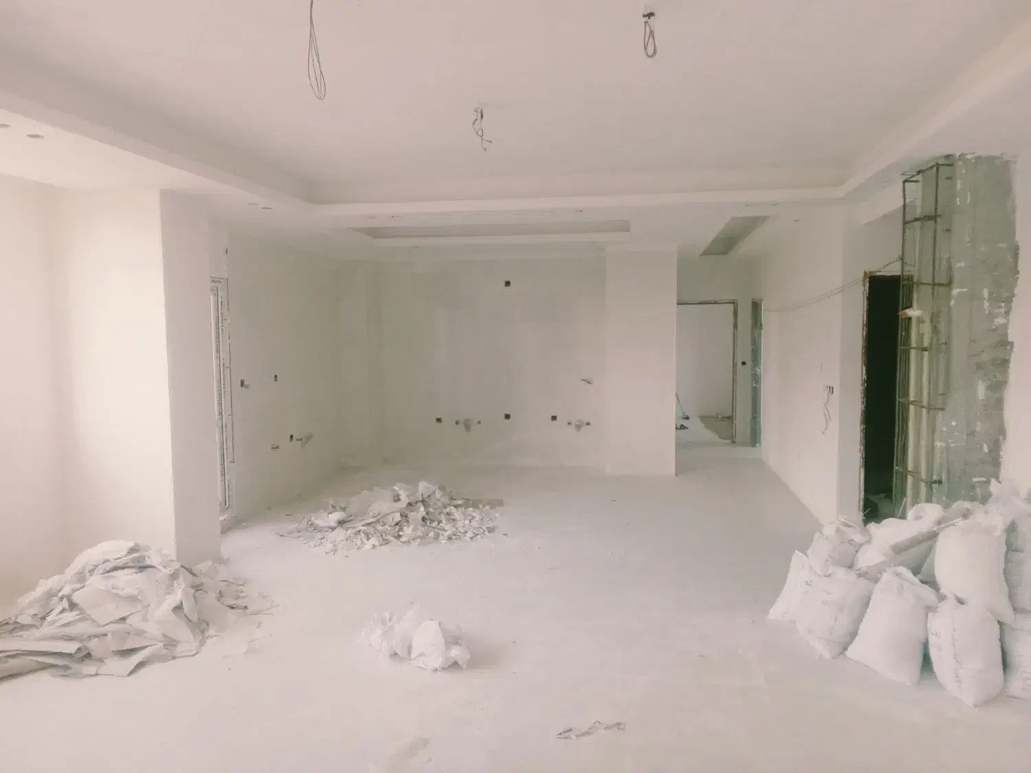 خیابان برق/ ۱۳۰ متری/ سه خوابه / تک واحدی|پیش‌فروش املاک|بندرعباس, |دیوار