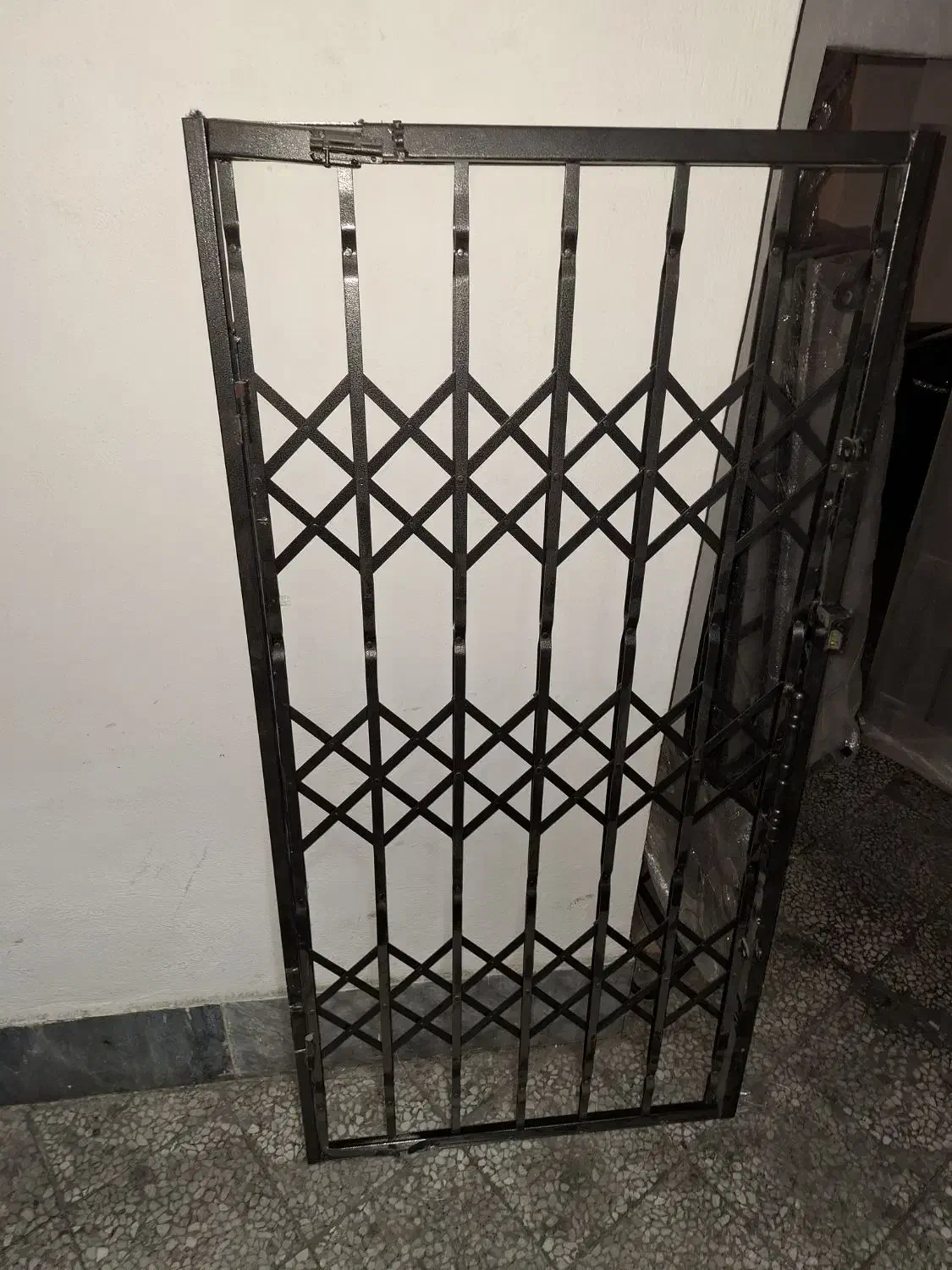 درب آکاردئون زیر قیمت در حد نو ۳ ماه نصب بوده|مصالح و تجهیزات ساختمان|تهران, هروی|دیوار