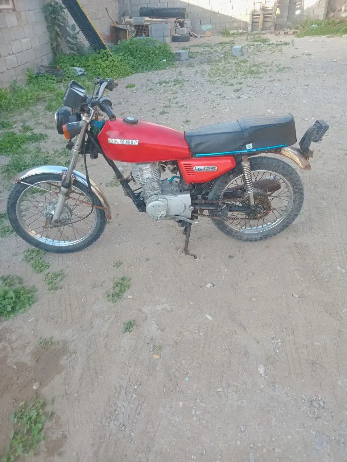 موتور ۱۲۵|موتورسیکلت|قلعه قاضی, |دیوار