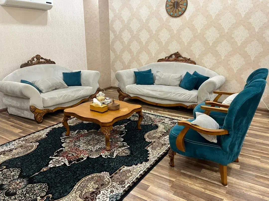 مبل ۷ نفره کلاسیک ۸ تومان|مبلمان خانگی و میز عسلی|رشت, کاکتوس|دیوار