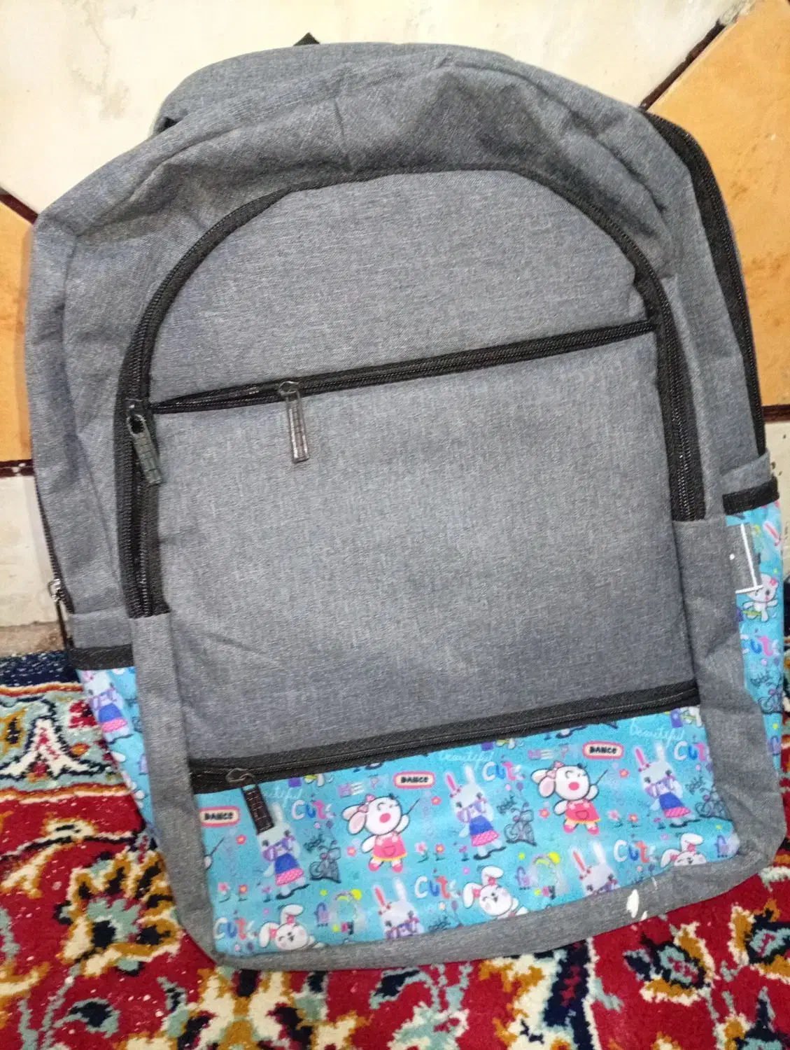 کوله تمیز نو حتا استفاده نشود|کیف، کفش، کمربند|کارون, |دیوار