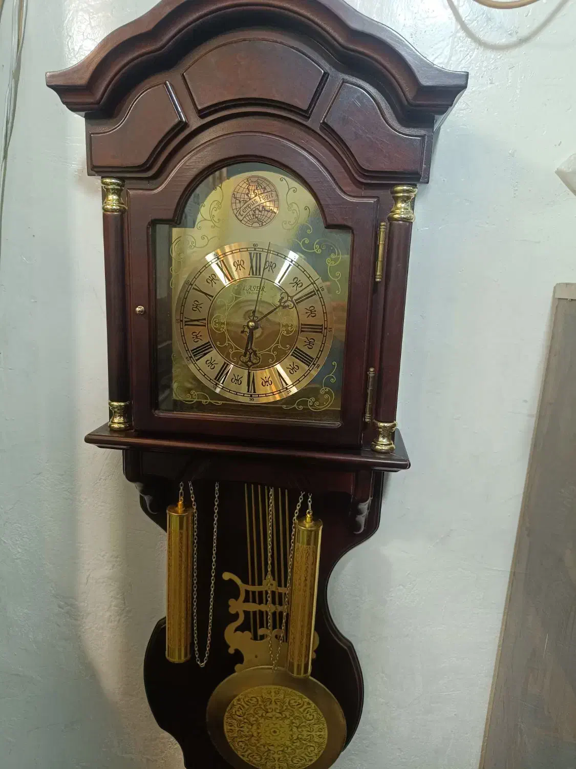یک عدد ساعت دیواری تمام چوب|ساعت دیواری و تزئینی|کرج, ساسانی (قلمستان)|دیوار