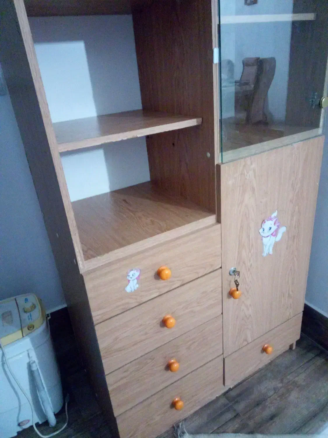 کمدکتابخانه تاج دار|کتابخانه، شلف، قفسه‌های دیواری|اردبیل, |دیوار