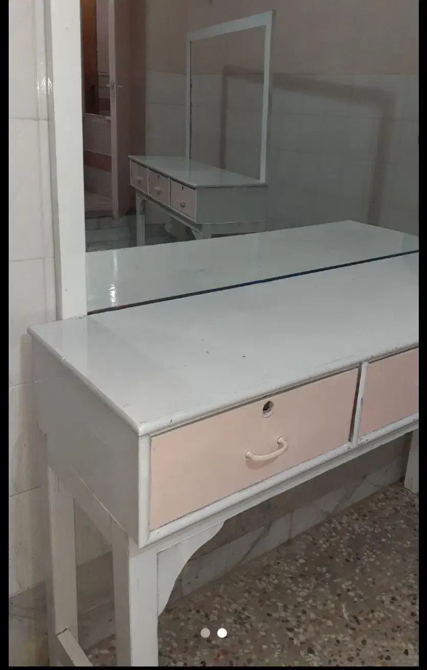 دراور بزرگ|جاکفشی، کمد، دراور|شاهین‌شهر, مخابرات (شهید بهشتی)|دیوار