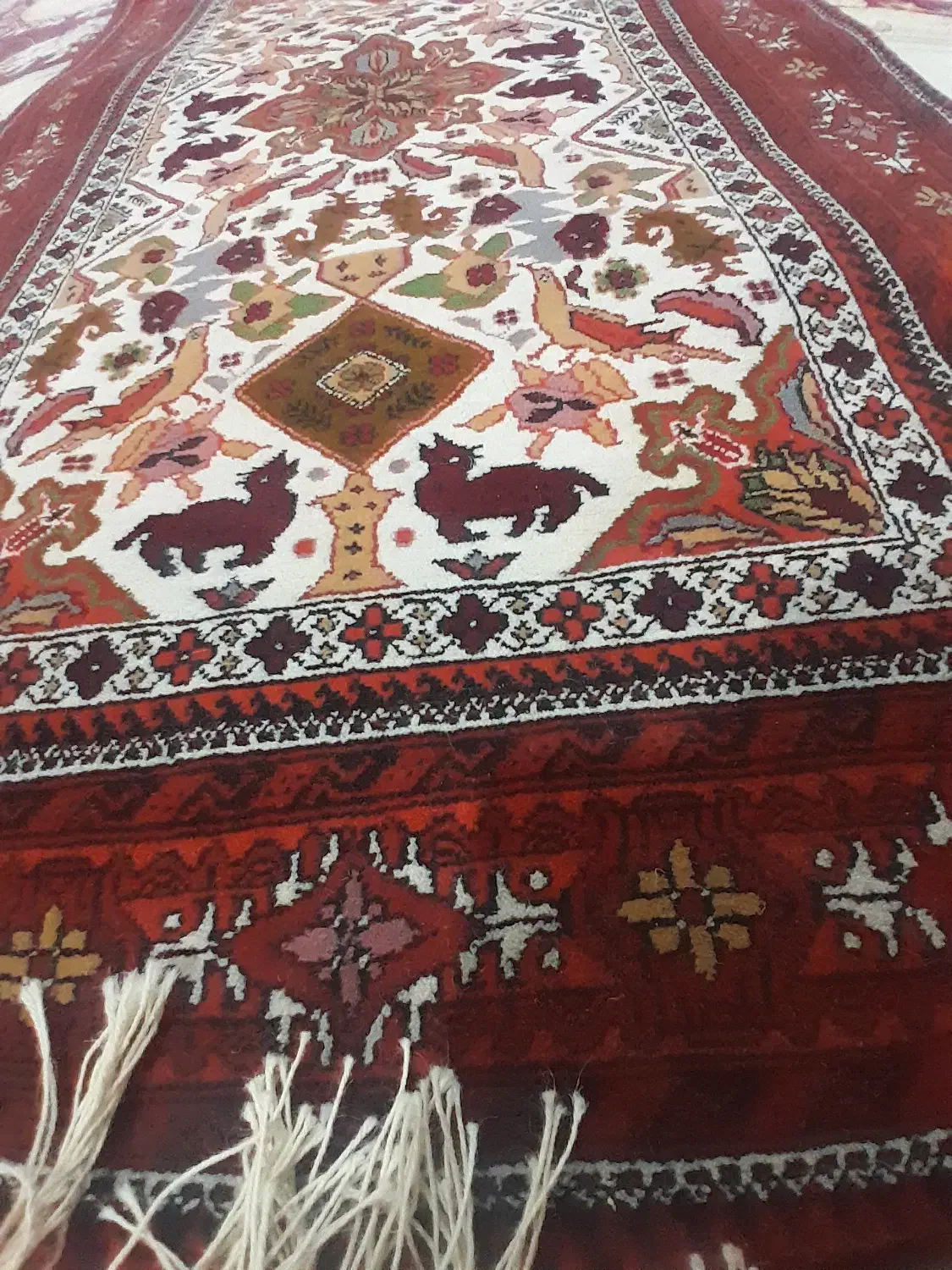 فروش فوری قالیچه دست بافت|فرش|خواف, |دیوار