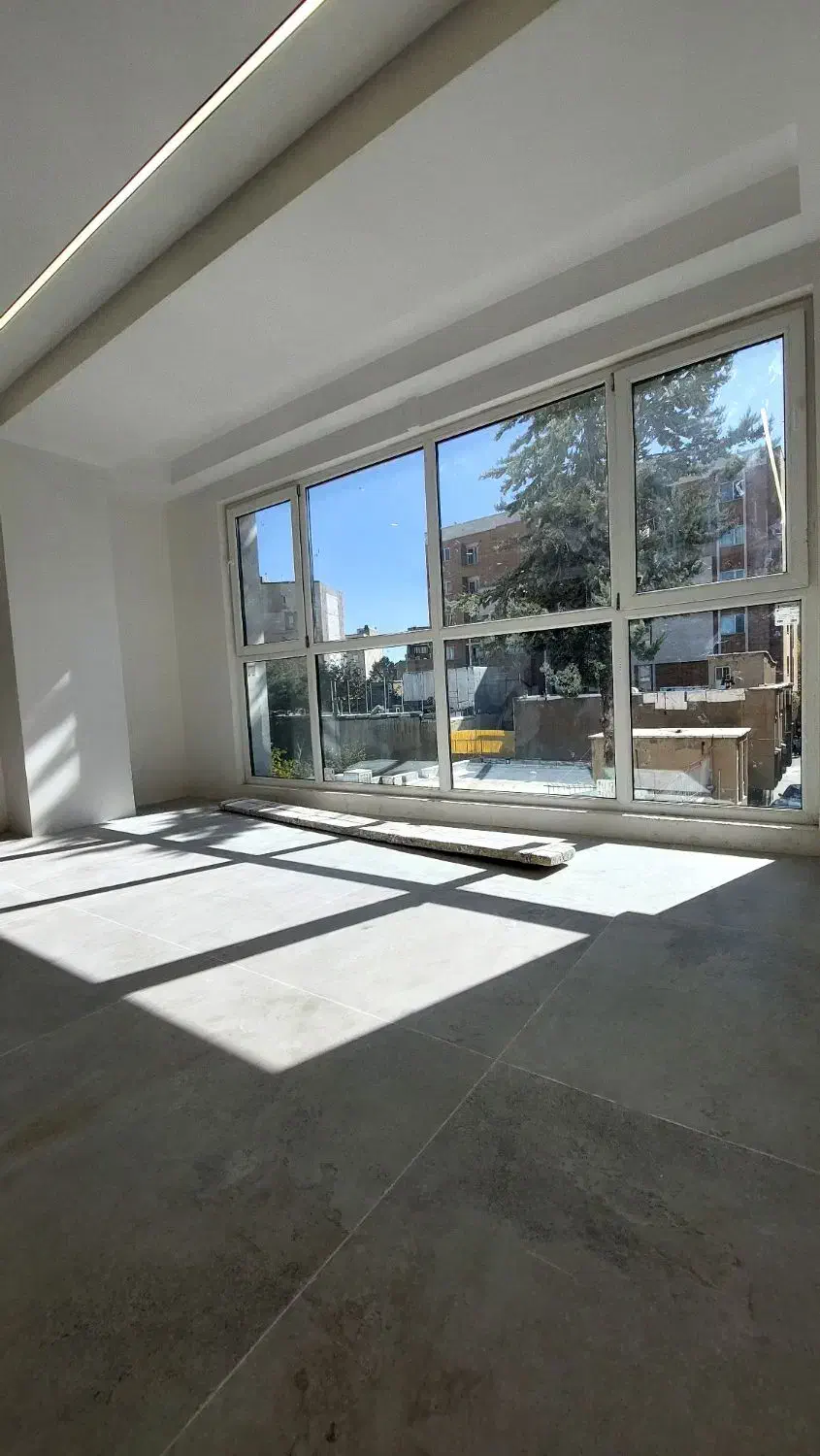 ۱۰۰متر نوساز بر شهید زمانی|فروش آپارتمان|همدان, |دیوار