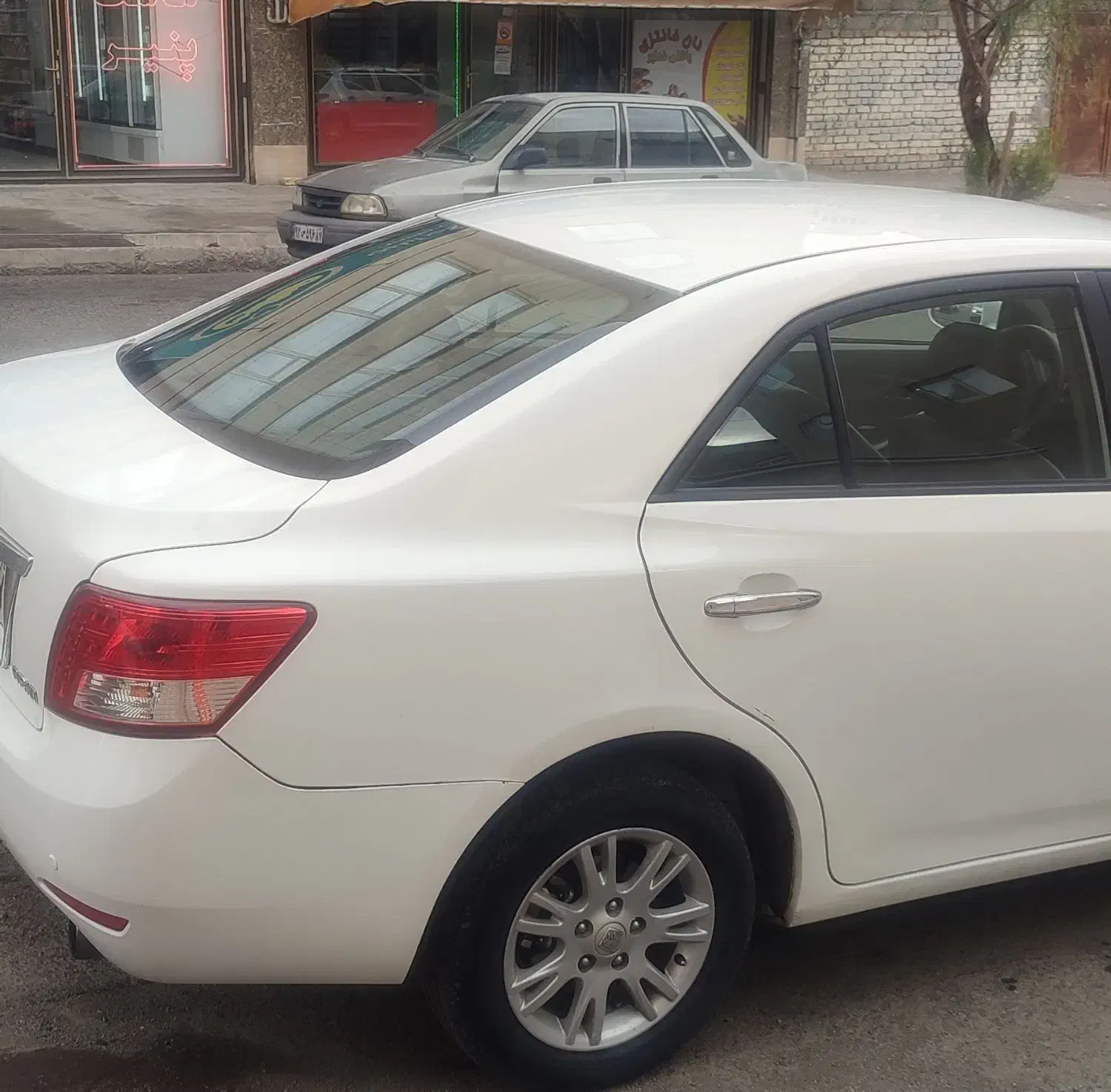 آریو مدل ۹۷ دنده ای|خودرو سواری و وانت|زنجان, |دیوار