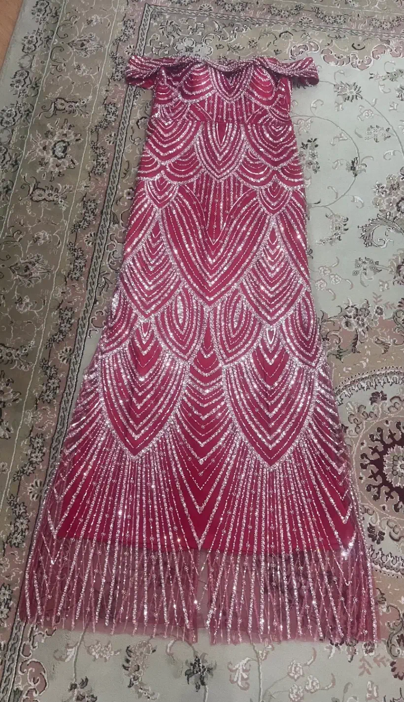 پیراهن مجلسی تمام کار شده ازمنجوق و‌مروارید و‌پولک|لباس|چالوس, |دیوار