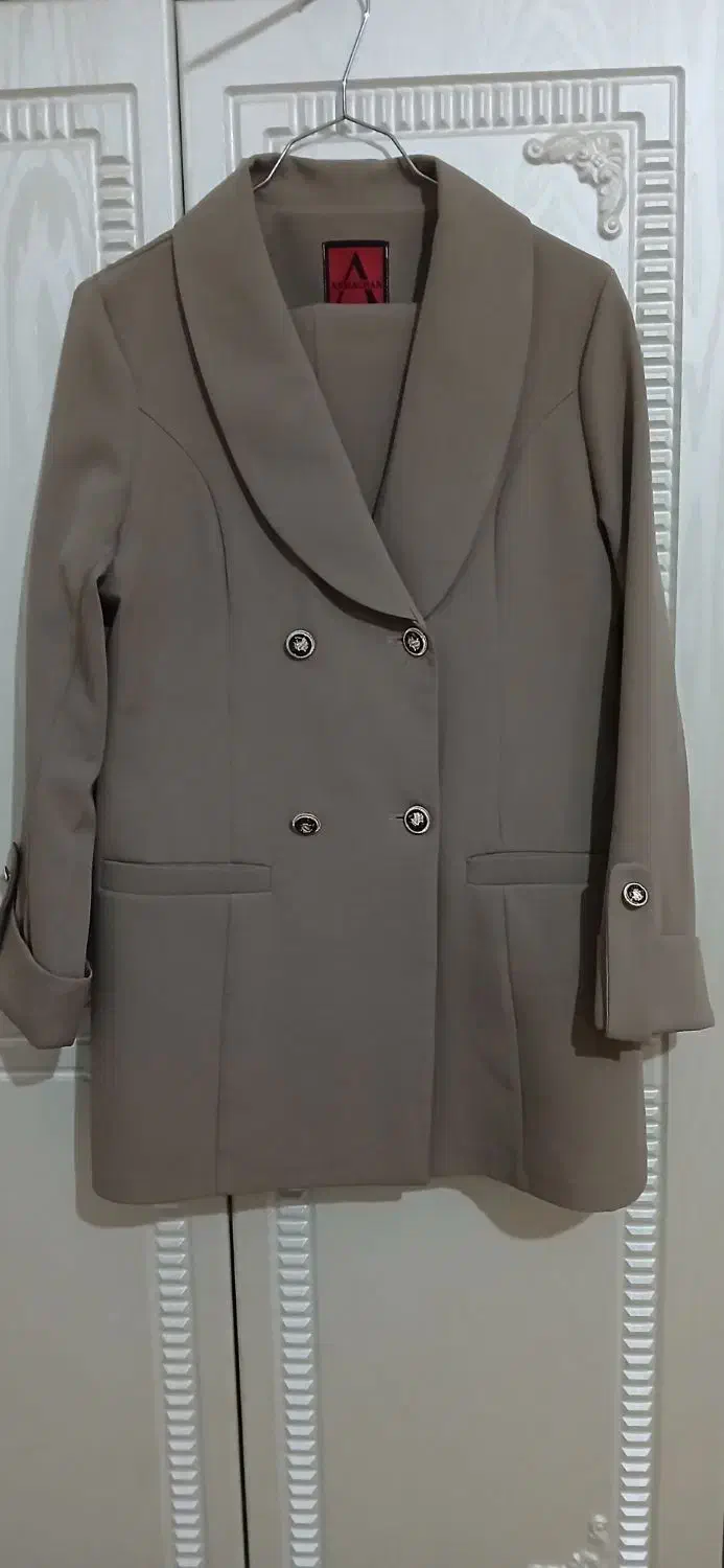 کت شلوار و کت تک|لباس|گلپایگان, |دیوار