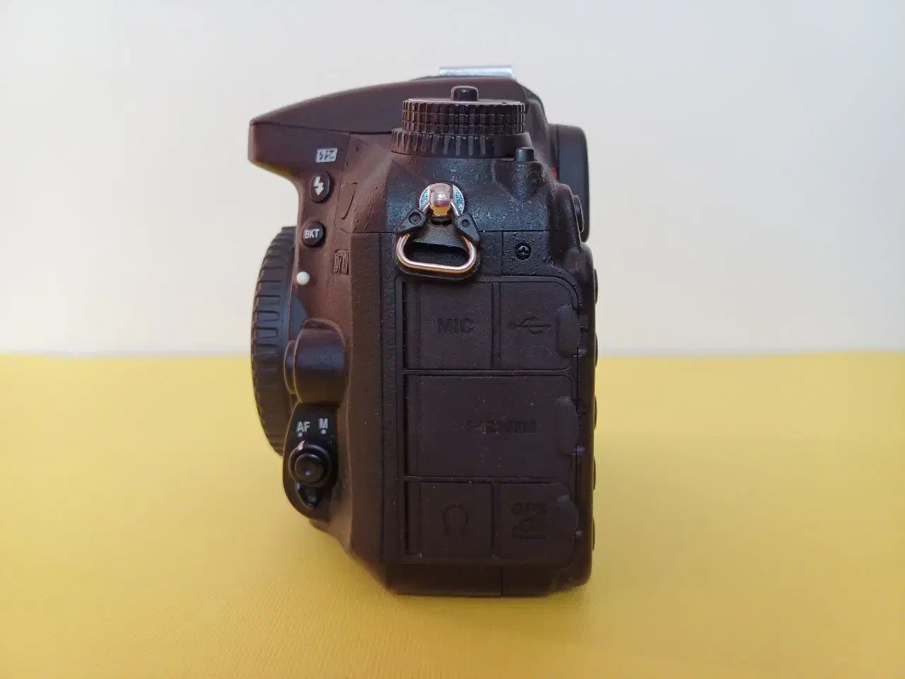 دوربین نیکون دی ۷۱۰۰ به همراه لنز ها|دوربین عکاسی و فیلمبرداری|تهران, فلسطین (میدان انقلاب)|دیوار