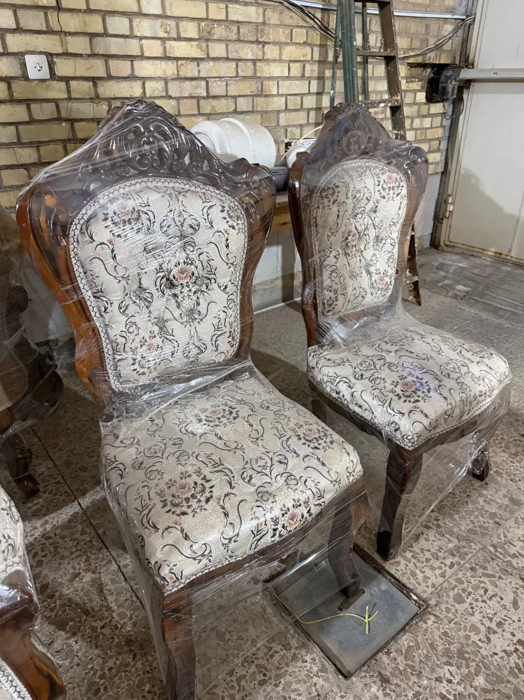 مبل|مبلمان خانگی و میز عسلی|یزد, |دیوار