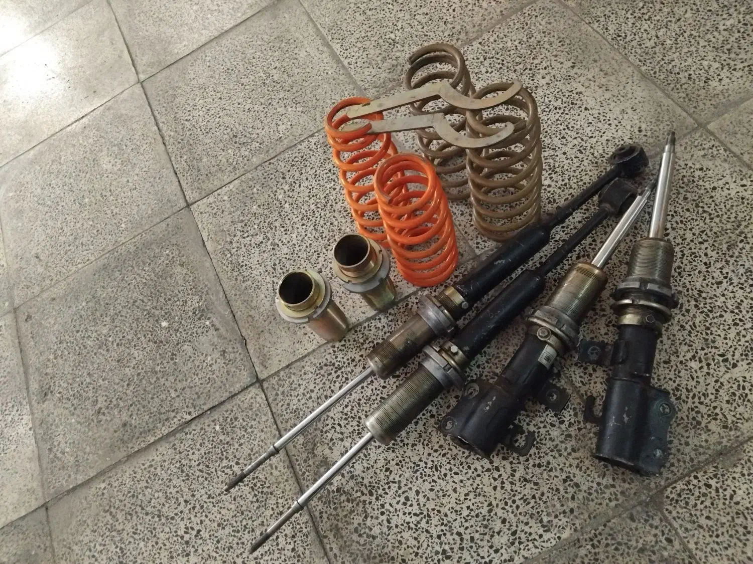 کمک فنر و فنر ریگلاژی|قطعات یدکی و لوازم جانبی|قرچک, محمد آباد|دیوار