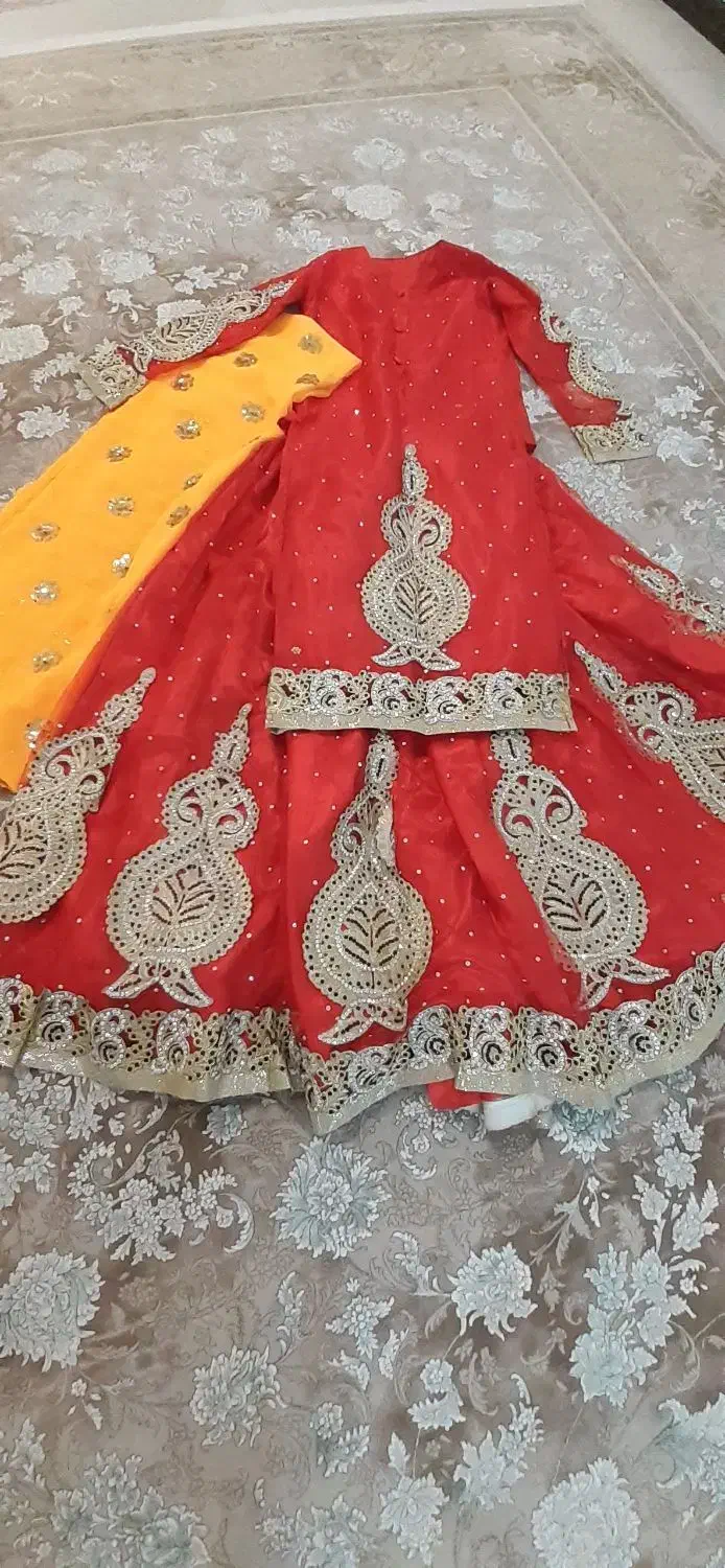 لباس محلی بختیاری|لباس|فولادشهر, مسکن مهر فولادشهر|دیوار