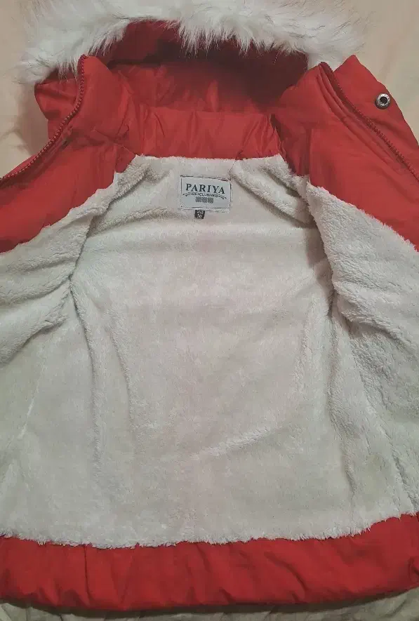 کاپشن قرمز دخترانه سایز ۵۰|کفش و لباس بچه|تهران, نازی‌آباد|دیوار