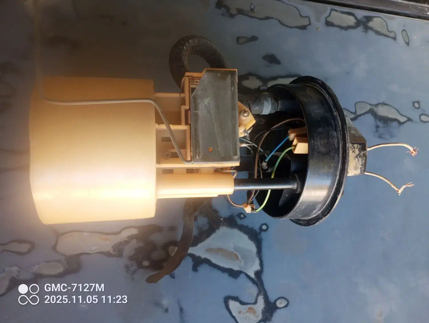 پمپ بنزین پژو|قطعات یدکی و لوازم جانبی|سپیدار, |دیوار