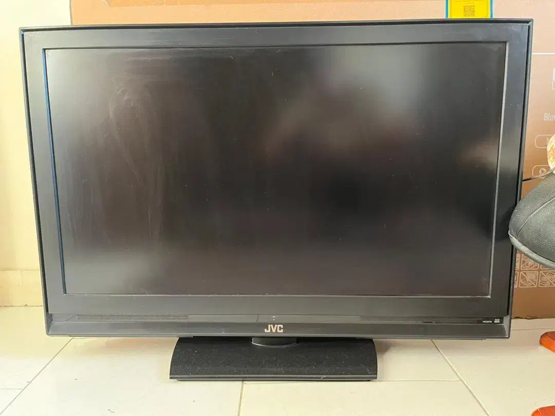 تلویزیون LCD مارک JVC|تلویزیون و پروژکتور|فردیس, سرحد آباد|دیوار