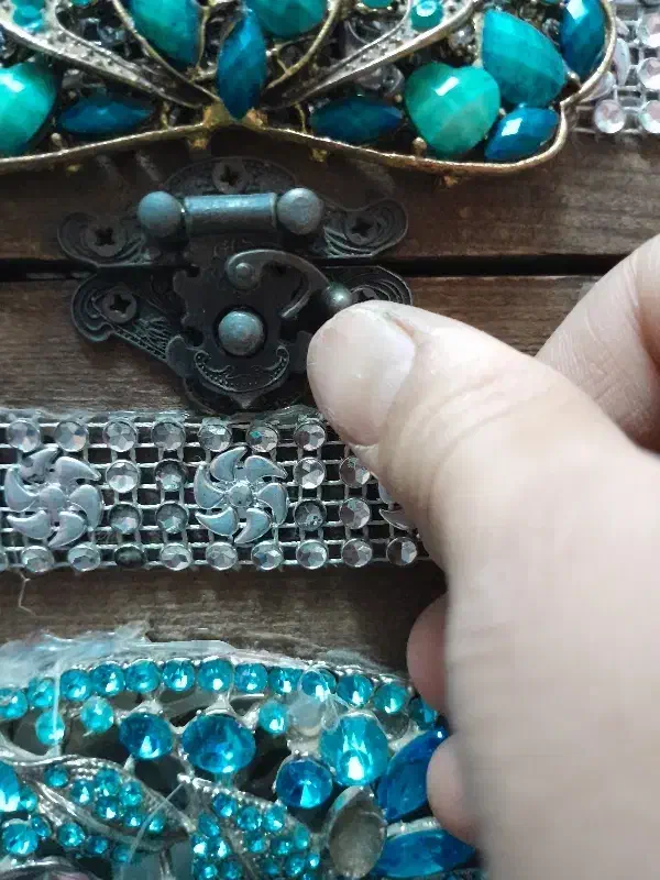 گاوصندوق برای لوازم آرایش|ابزارآلات|قم, قلعه کامکار|دیوار