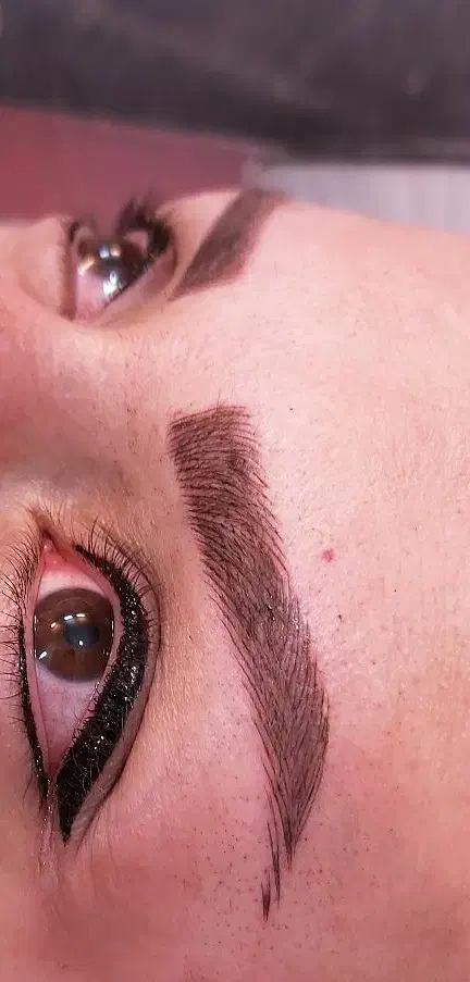 تخفیف ویژه فیبروز قاب و سایه خط چشم|خدمات آرایشگری و زیبایی|کرمانشاه, |دیوار