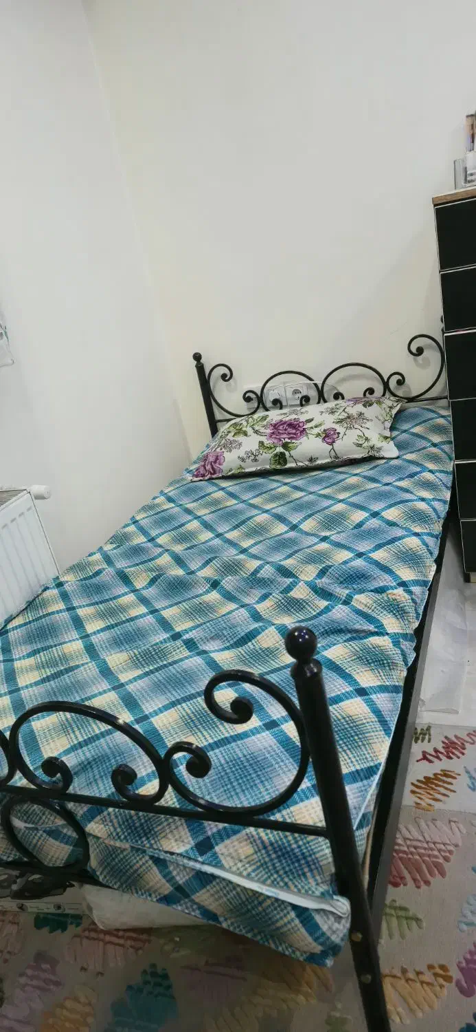 تخت خواب فلزی دو طبقه بدون تشک|تخت و سرویس خواب|ری, سیزده آبان|دیوار