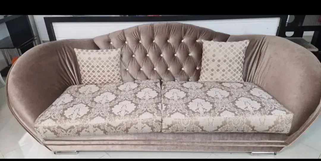 مبل ۸ نفره فوق تمیز|مبلمان خانگی و میز عسلی|شیراز, میرزاکوچک خان|دیوار