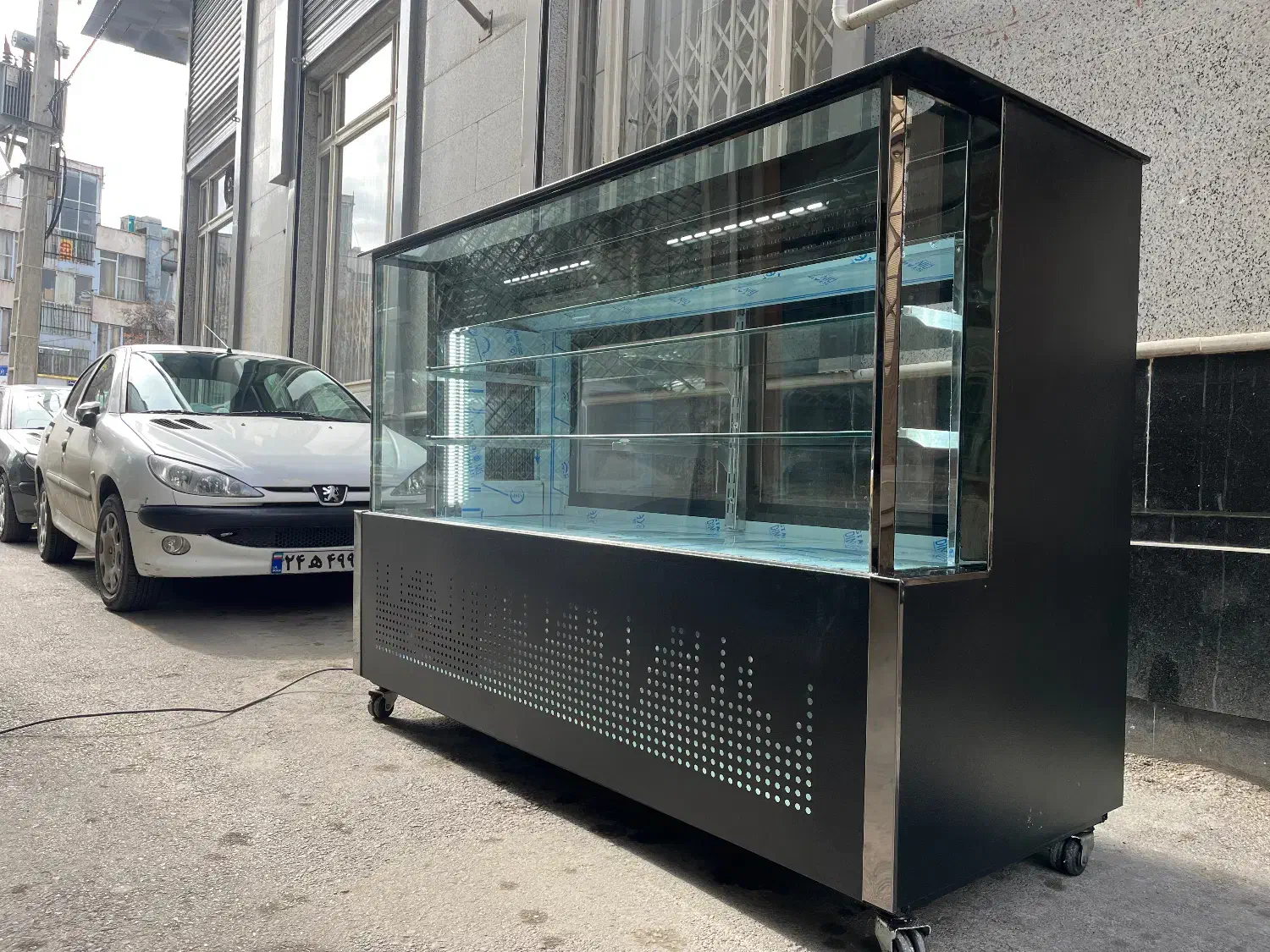 فروش انواع یخچال های صنعتی ویترینی پلار|کافی‌شاپ و رستوران|مشهد, آیت الله کاشانی|دیوار