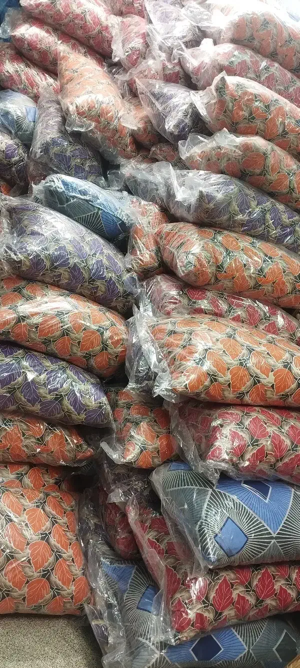 بالشت پُرز پتو درجه یک|رختخواب، بالش، پتو|مشهد, چهنو|دیوار