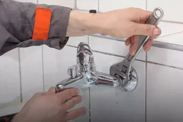 نصب و تعمیر شیرآلات|خدمات پیشه و مهارت|تهران, خزانه|دیوار