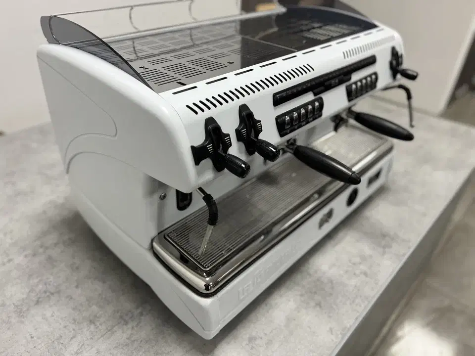 تضمین کیفیتی و قیمتی،دارای گارانتی|کافیشاپ و رستوران|سپیدان, |دیوار