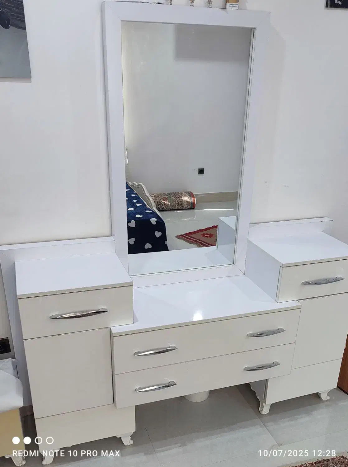 دراور|جاکفشی، کمد، دراور|قائن, |دیوار