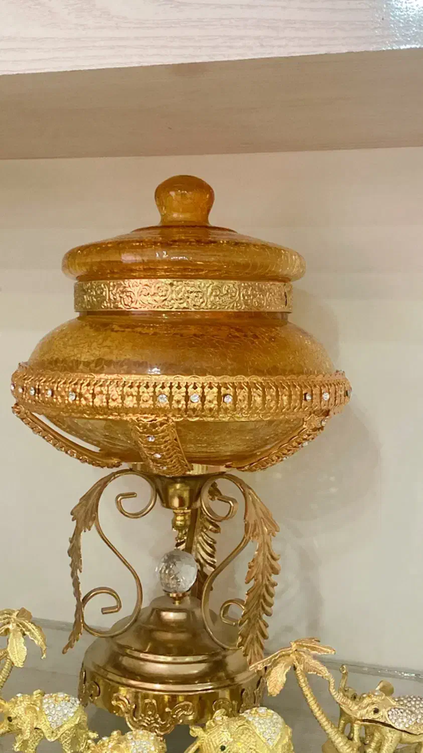 ظروف سرو پذیرایی و تزیینی ویترین و دکوری گنجه|صنایع دستی و سایر لوازم تزئینی|مشهد, چهارچشمه|دیوار