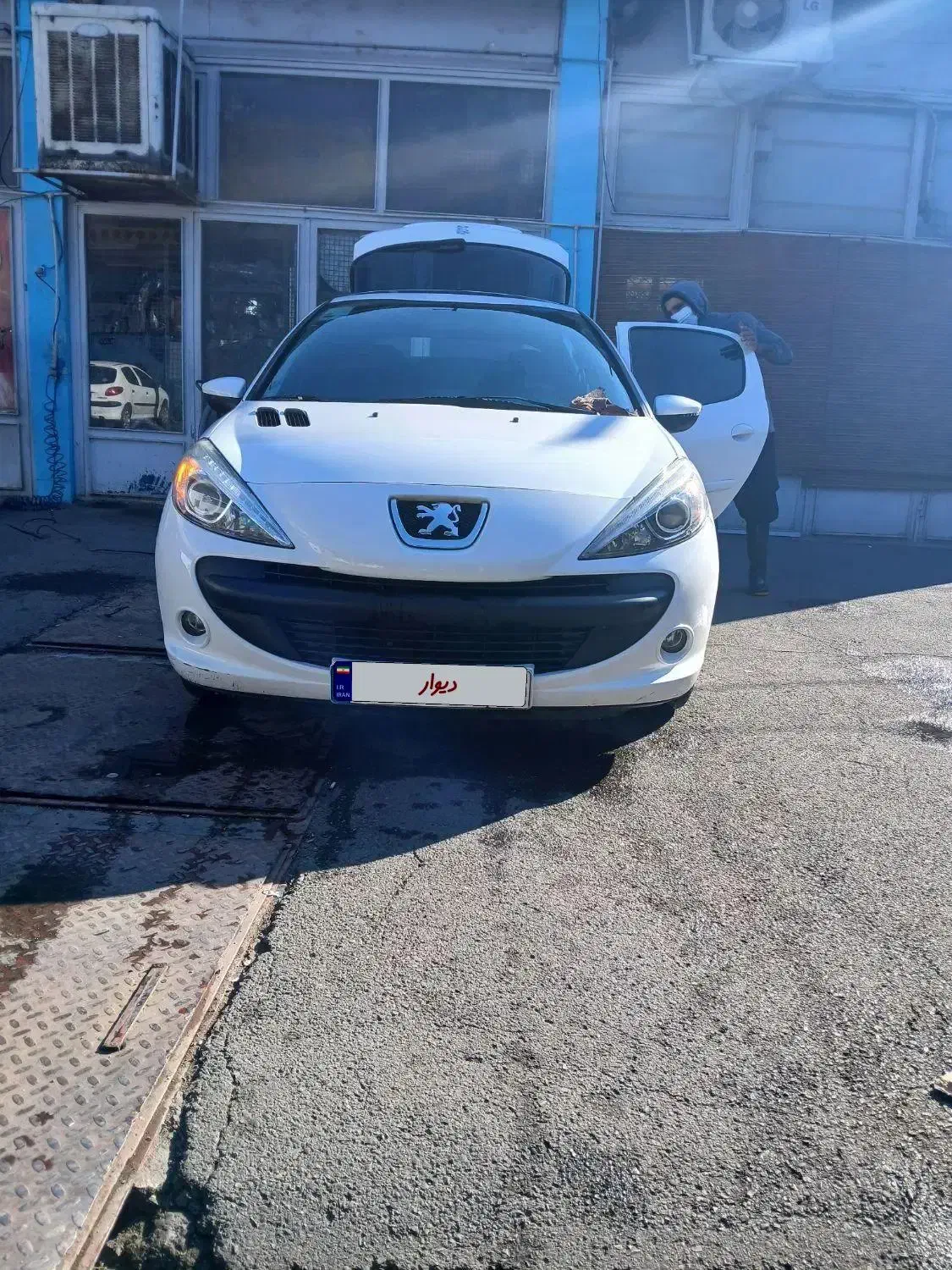 207پانا|خودرو سواری و وانت|اندیشه, اندیشه فاز ۵|دیوار