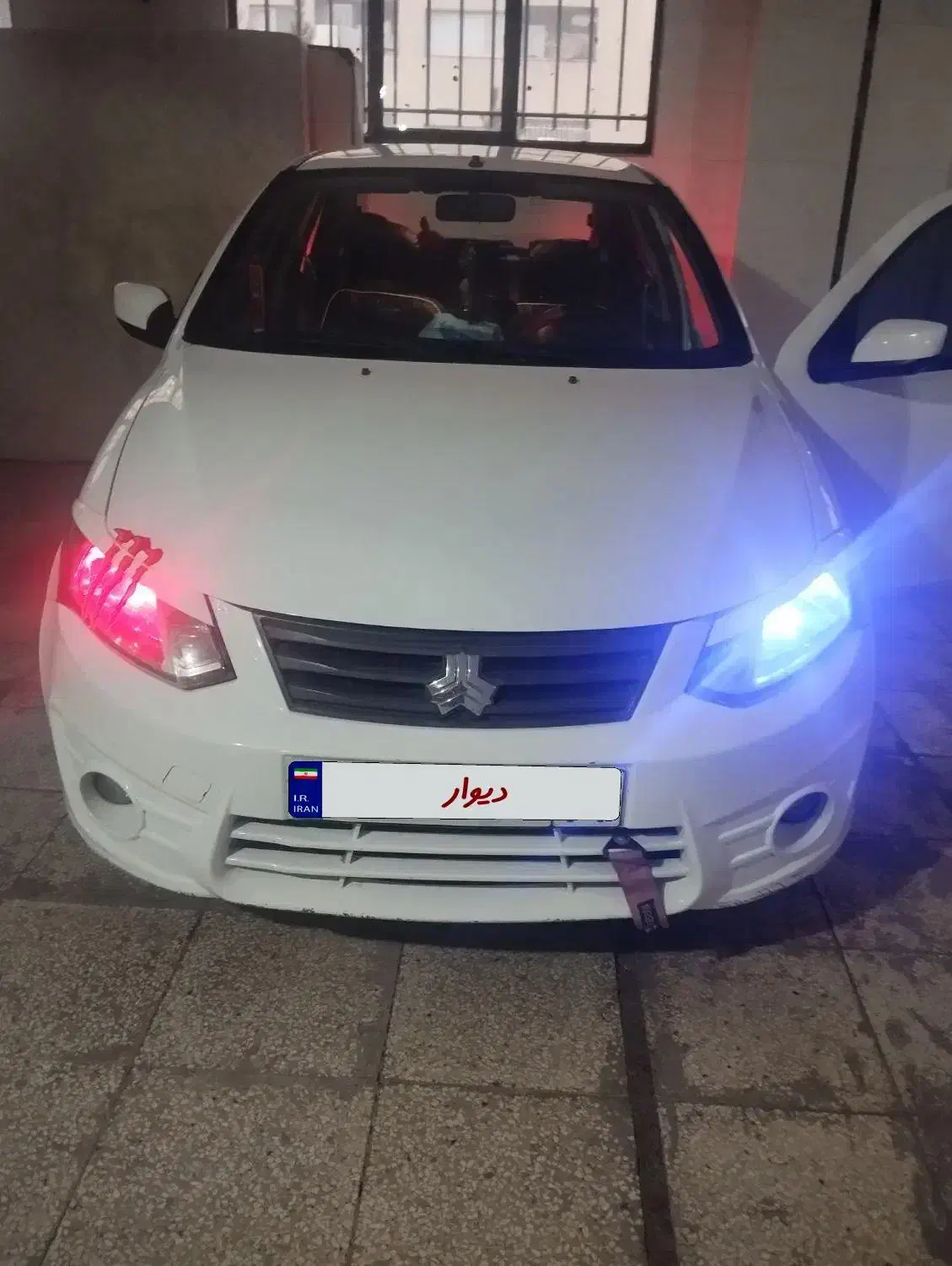 ساینا 98|خودرو سواری و وانت|فولادشهر, B2|دیوار