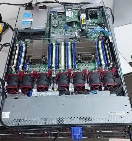 server HPE  DL360 G9 با ۱۲۸ گیگ رم|مودم و تجهیزات شبکه|تهران, میدان ولیعصر|دیوار