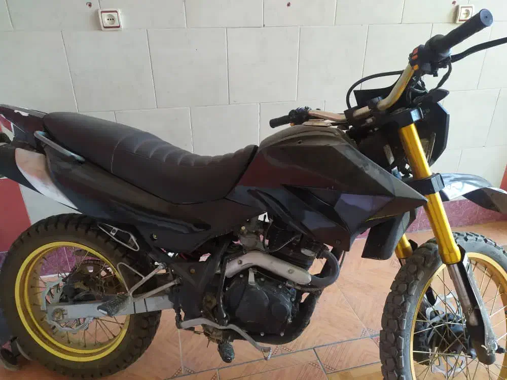 موتورسیکلت تریل|موتورسیکلت|شاهرود (اردبیل), |دیوار