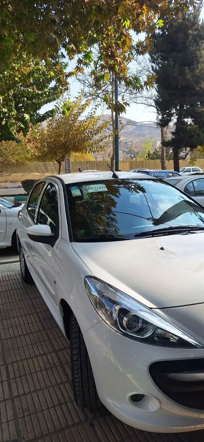 ۲۰۷ دستی سقف فلزی|خودرو سواری و وانت|گرمدره, |دیوار