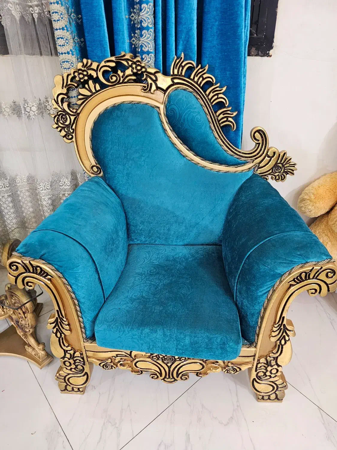 مبل ۷ نفره سلطنتی|مبلمان خانگی و میز عسلی|ری, فیروزآباد|دیوار