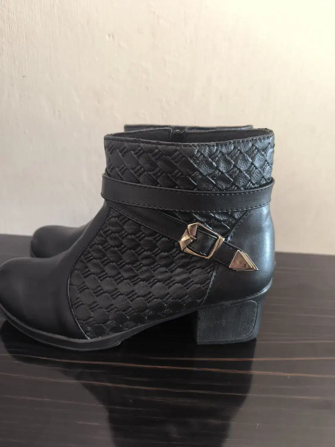 نیم بوت نو|کیف، کفش، کمربند|مشهد, گلبرگ شمالی|دیوار