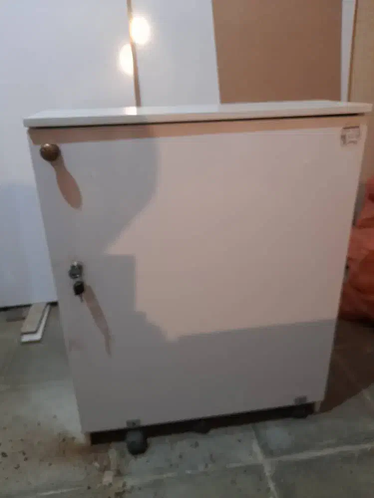 میز تحریر و کتابخانه|میز تحریر و کامپیوتر|سلماس, |دیوار