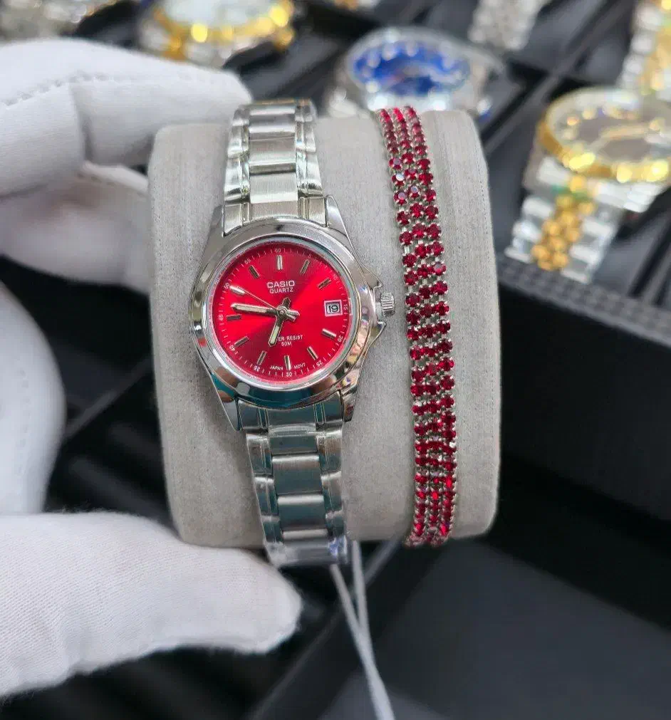 ساعت کاسیو زنانه به همراه ست دستبند|ساعت|اهواز, کیانپارس |دیوار