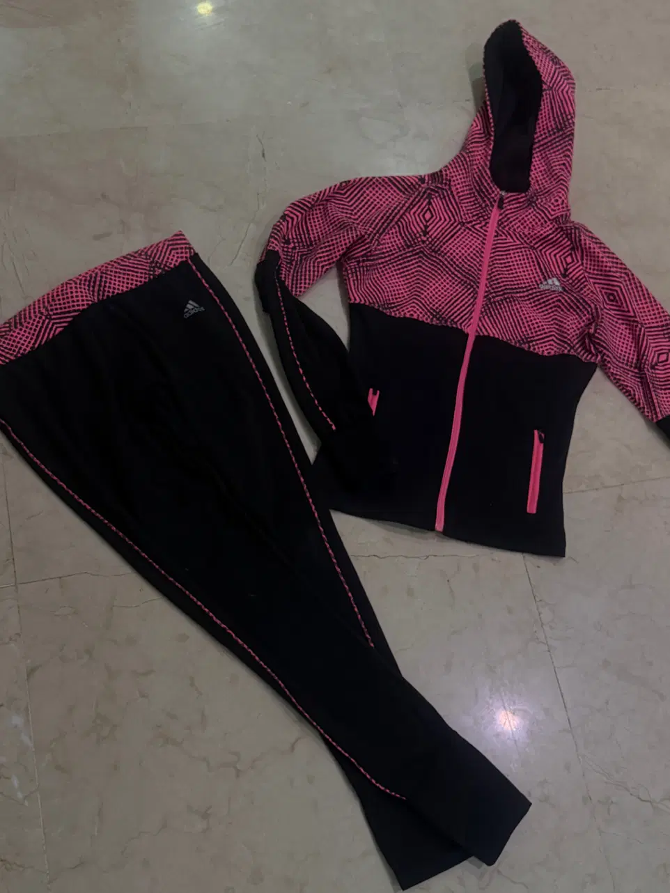 لباس پاییزی و زمستانه شروع قیمت از ۶۰۰ هزارتومان|لباس|تهران, جنتآباد جنوبی|دیوار
