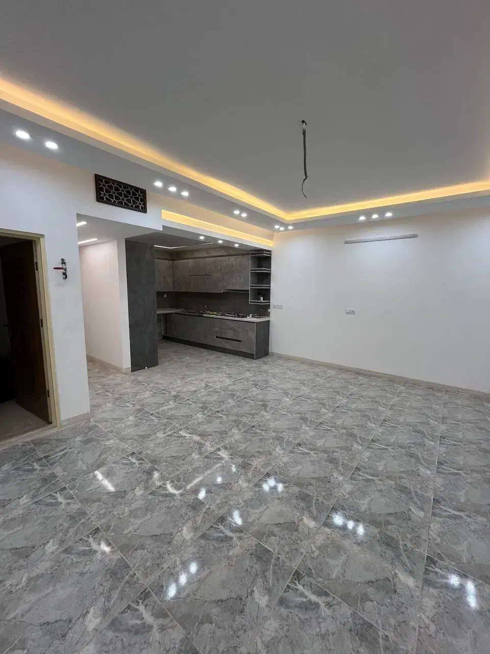 منزل صفر/دو خواب/بلوار فرودگاه/ازادگان/ میدان صنعت|فروش خانه و ویلا|یزد, |دیوار