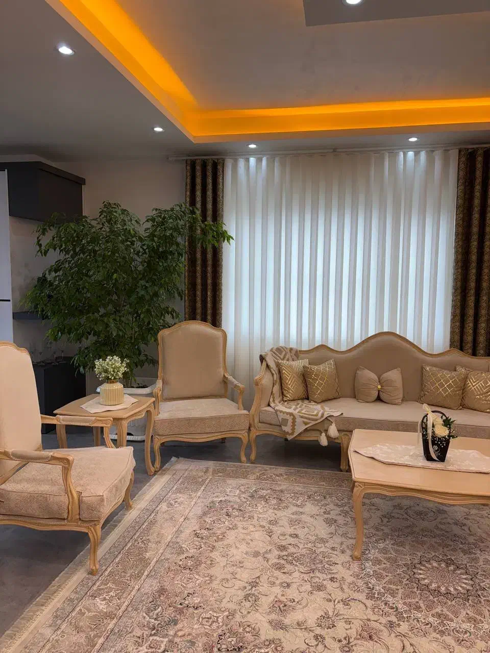 مبلمان|مبلمان خانگی و میز عسلی|فومن, |دیوار