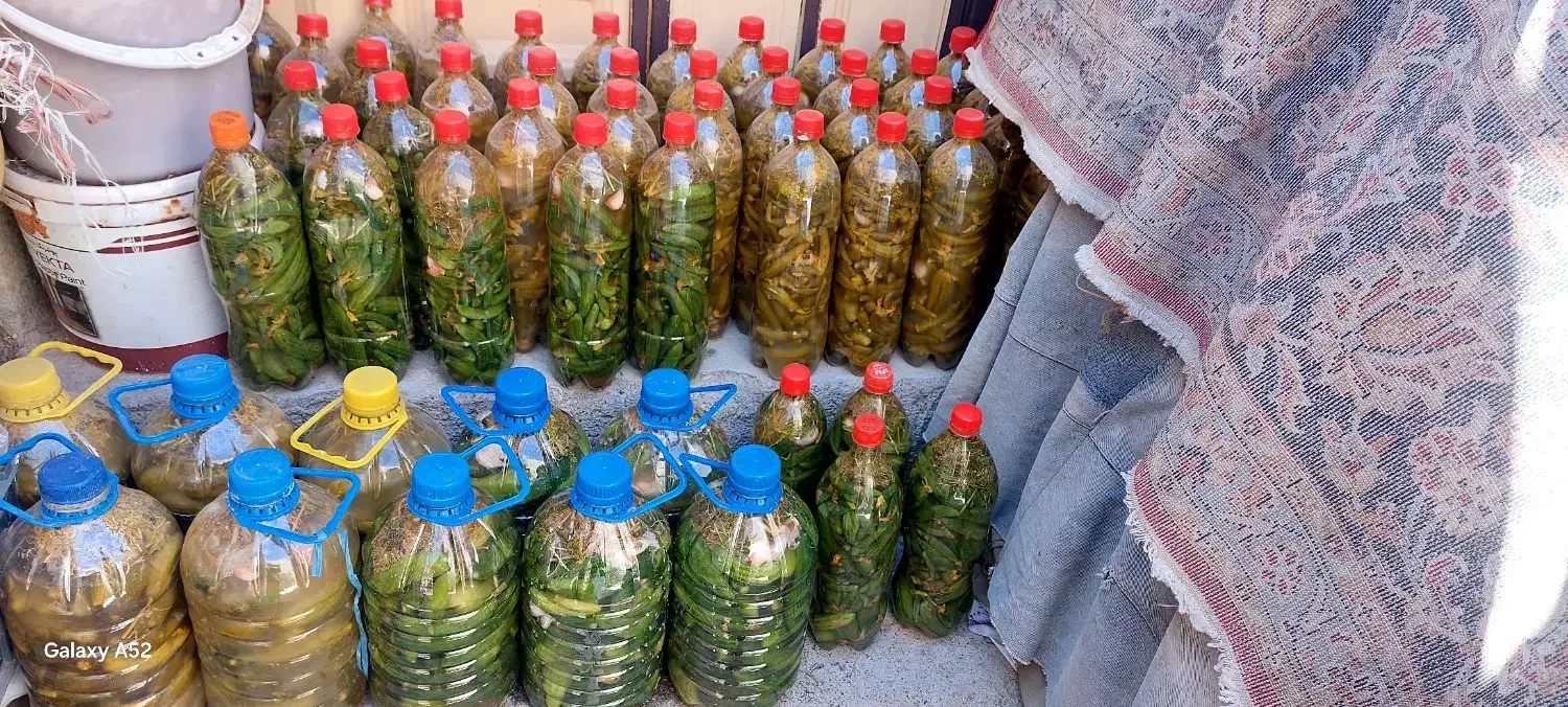 خیار شور ۱/۵ لیتری  و ۴ لیتری سوپر ویژه|خوردنی و آشامیدنی|سراب, |دیوار