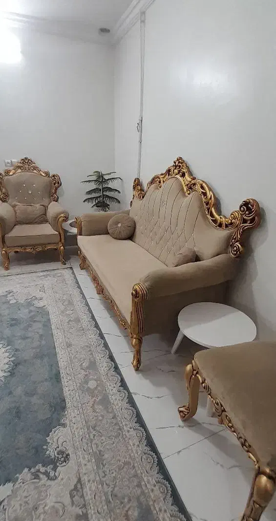 سرویس مبل ۸نفره همراه ۴ میزبان(۱۲نفره)همراه عسلی|مبلمان خانگی و میز عسلی|شهریار, شهریار|دیوار