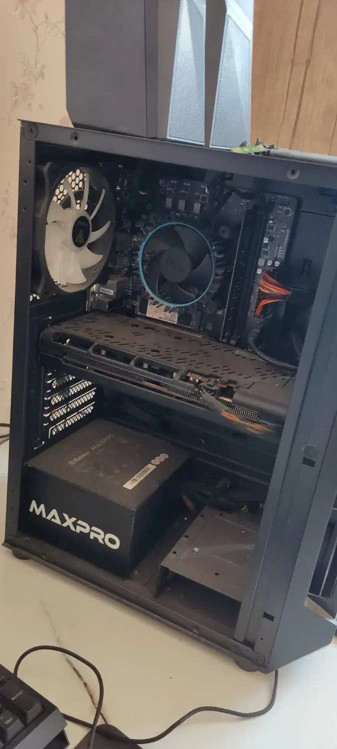 کارت گرافیک rx 5600 xt|قطعات و لوازم جانبی رایانه|آران و بیدگل, |دیوار