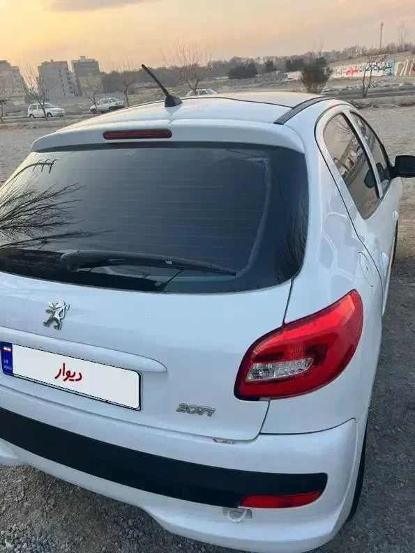 ۲۰۷ پانا دنده ای مدل 1402|خودرو سواری و وانت|ماهدشت, |دیوار