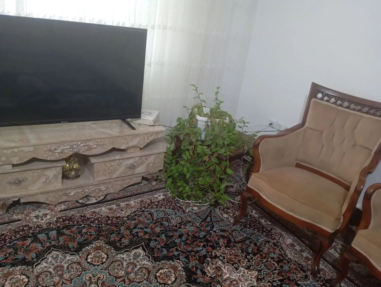 مبل ومیز عسلی|مبلمان خانگی و میز عسلی|رومشکان, |دیوار