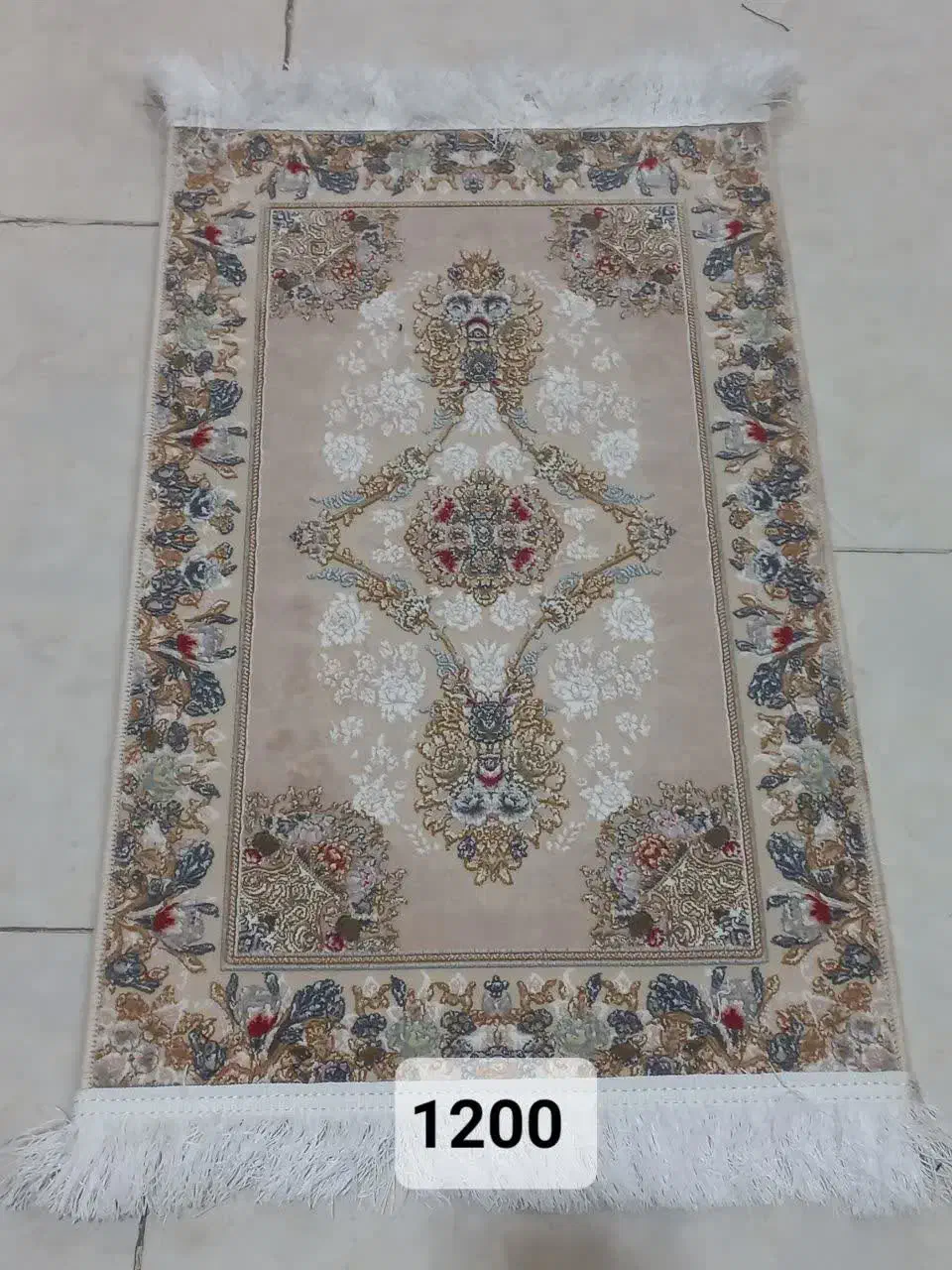 شاهنشاه فرش درشریفی|فرش|تبریز, |دیوار